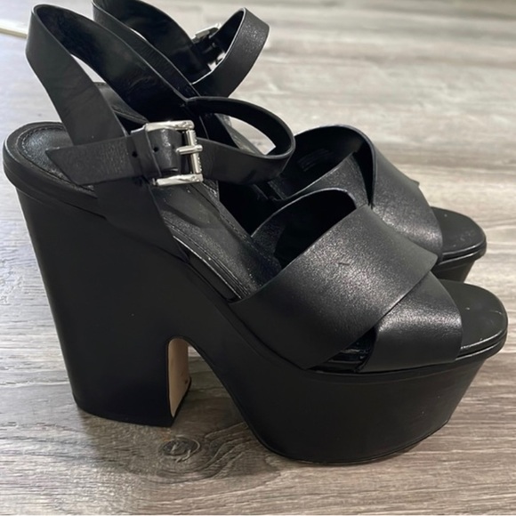 Michael Kors Snakeskin Platform Sandals - Picture 1 of 5